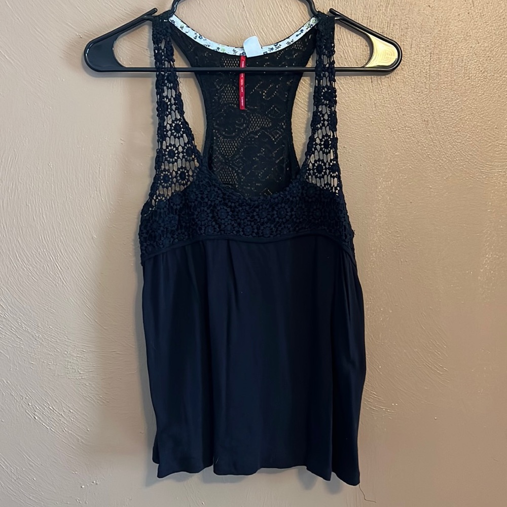 Element tank top